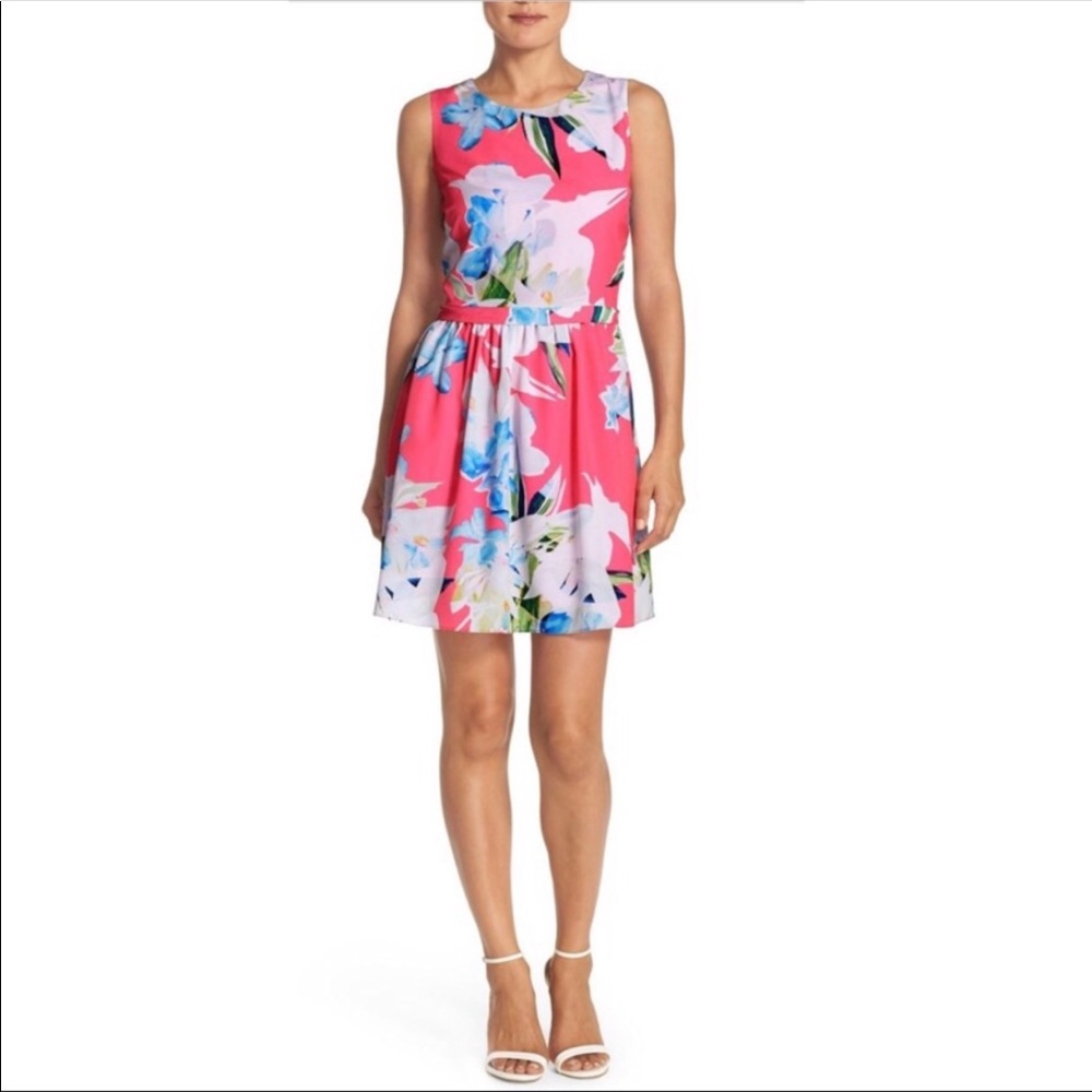 CeCe Jordyn pink floral print fit & flare dress size 4 NWT